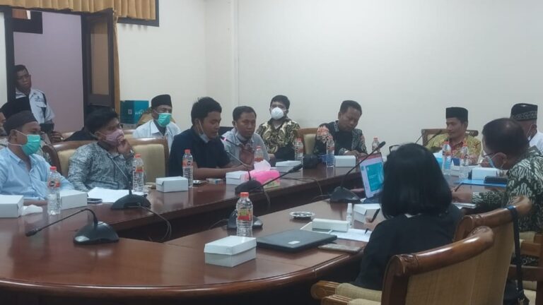 Aliansi Nelayan Terdampak Sampang Katakan Bantuan CSR Petronas Banyak Tidak Tepat Sasaran