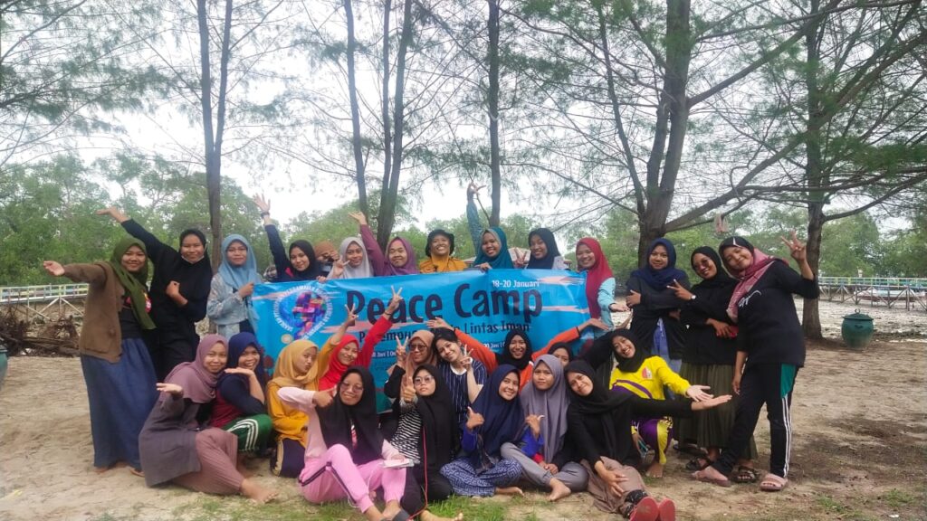 Peace Camp Perempuan Muda Lintas Iman, Cara SP Sampang Lahirkan Perempuan Seutuhnya