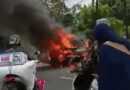 Hendak Mudik, Mobil Suzuki Carry Terbakar di Jalan Raya Torjun Sampang
