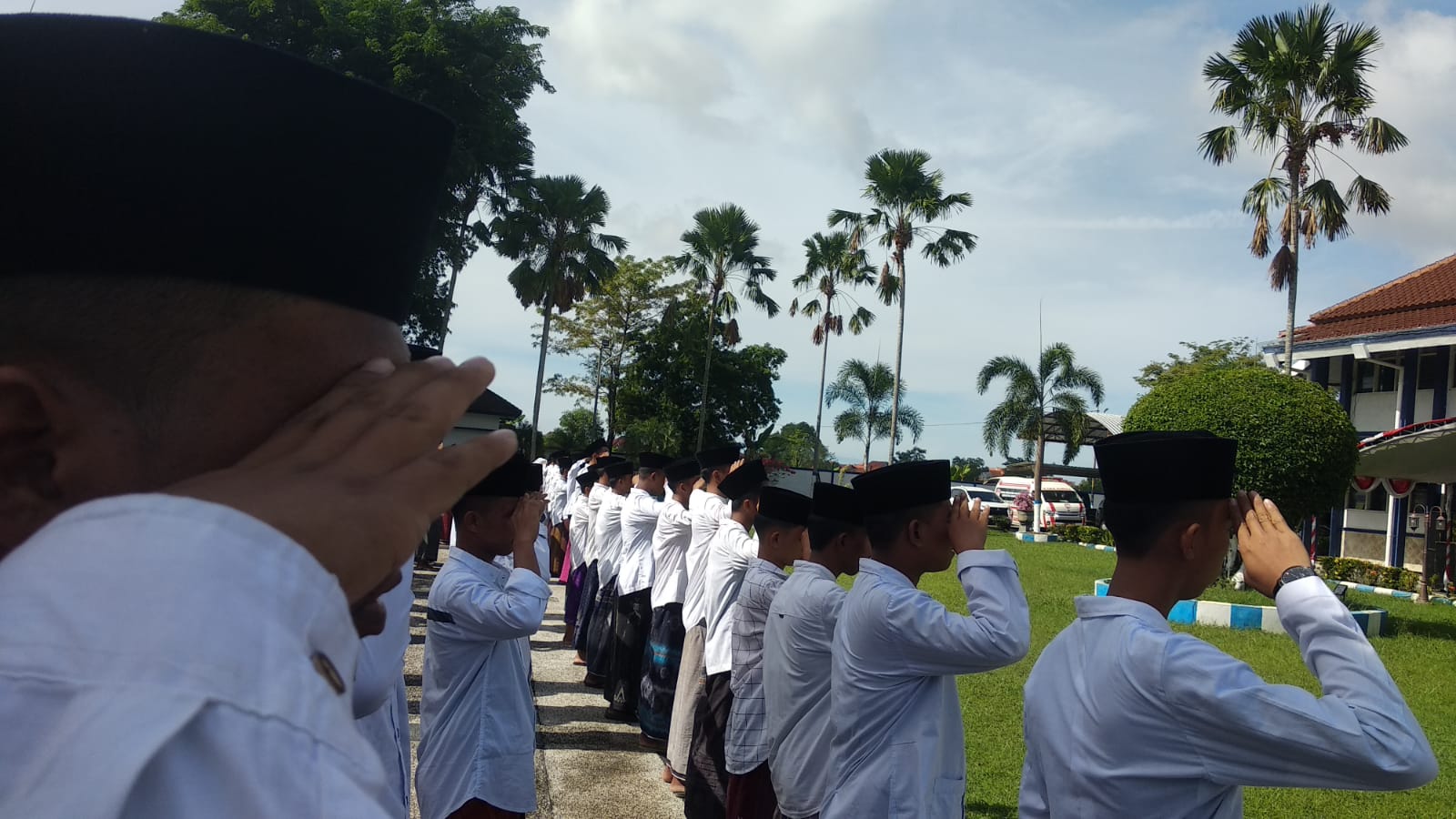 Ratusan Santri di Sampang Ikuti Upara Peringatan HSN 2022