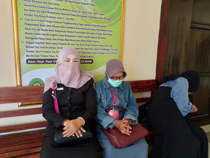 Sidang Oknum Kepsek Cabul Di Sampang, Korban Minta Terdakwa Dihukum Berat
