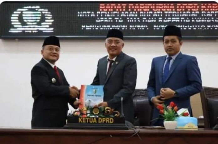 Rapat Paripurna DPRD Sampang, Bahas Dua Raperda Tahun 2023