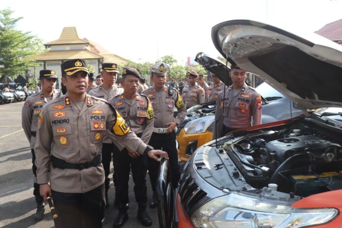 Amankan Pilkada 2024, Polres Sampang Cek Ranmor Dinas Personel