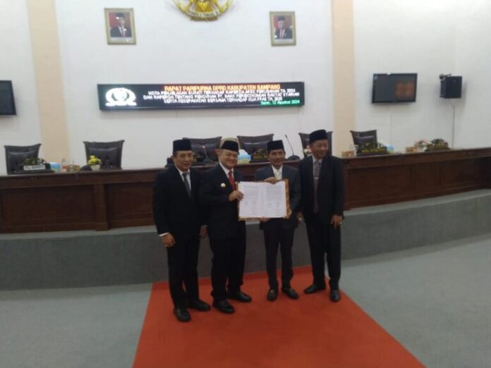 DPRD Sampang Paripurnakan 2 Raperda, Ini Lengkapnya