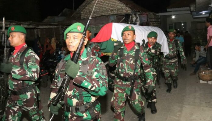 Anggota Kodim 0826 Pamekasan Dimakamkan Secara Militer