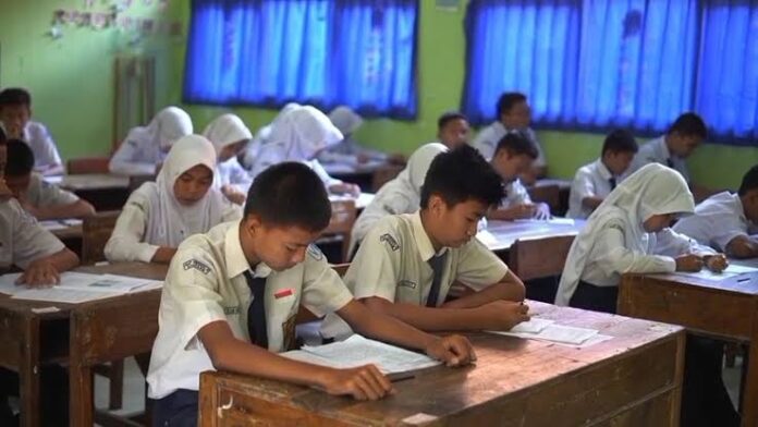 Ratusan SMP di Sampang Tidak Punya Laboratorium, Ini Sebabnya