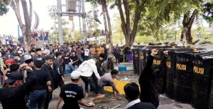 Kronologis Bara Isu Pilkades Sampang:  Dari Penundaan hingga Aksi Ricuh di Tahun 2025