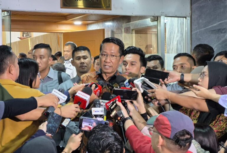 DPR Resmi Sahkan RUU KUHAP Resmi Disahkan Jadi Undang-Undang